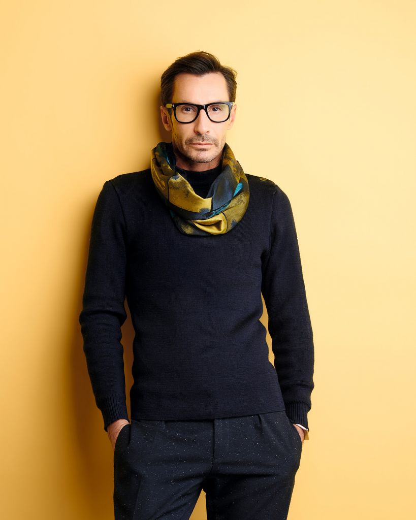 mannequin homme foulard