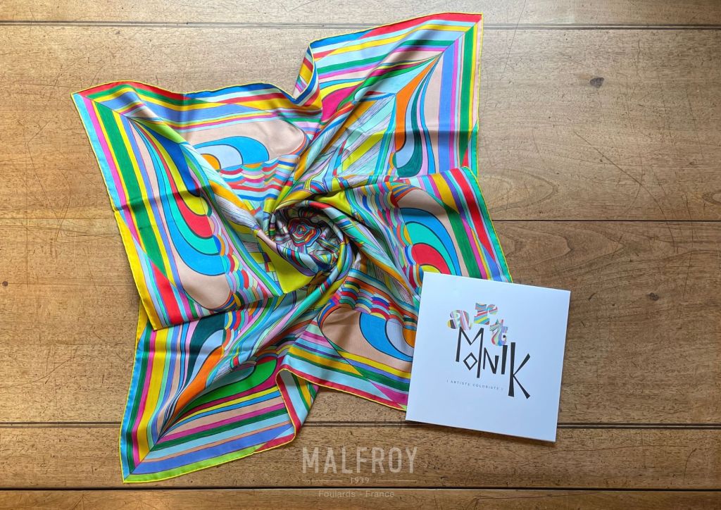 Foulard en soie réalisé sur mesure pour l'artiste peintre Monik pour Malfroy